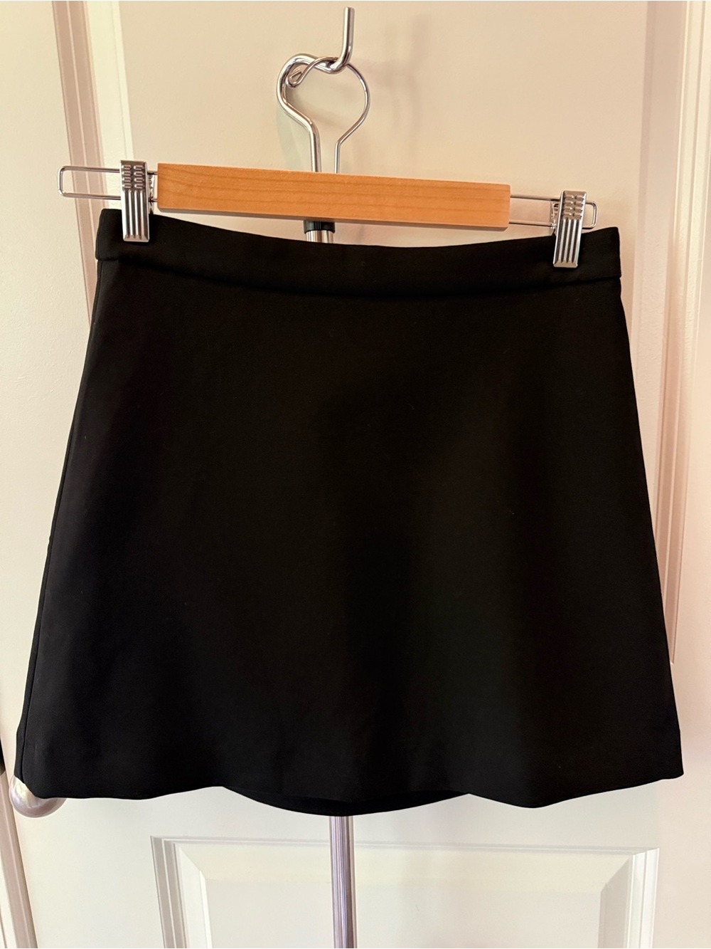 Aritzia Sphere Classic Black Mini Skirt A-Line Women's Skirt